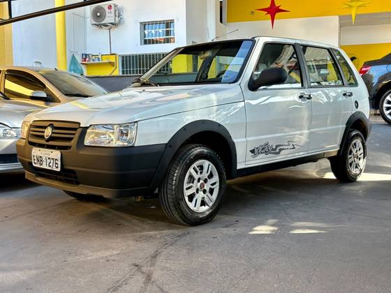 FIAT UNO 1.0 MPI MILLE WAY ECONOMY 8V FLEX 4P MANUAL FIAT UNO 1.0 MPI MILLE WAY ECONOMY 8V FLEX 4P MANUAL